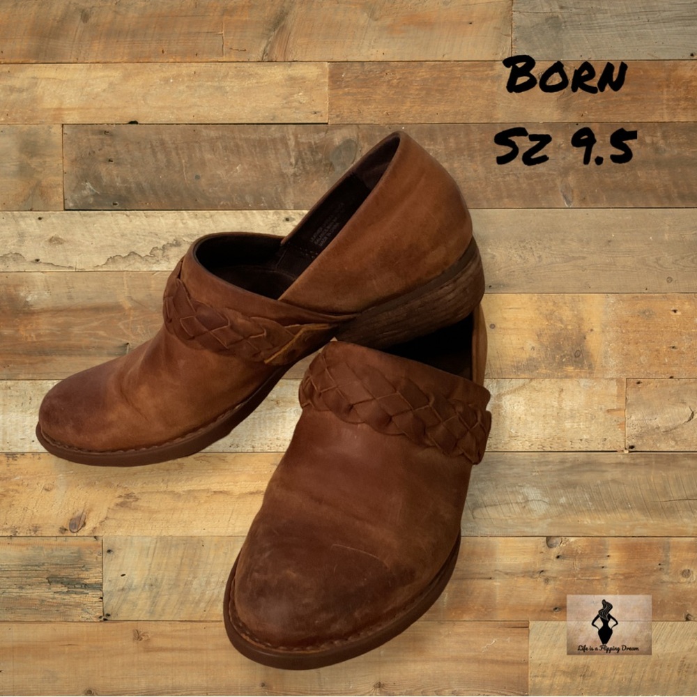 Born Women’s Sz 9.5 Brown Ankle Boots